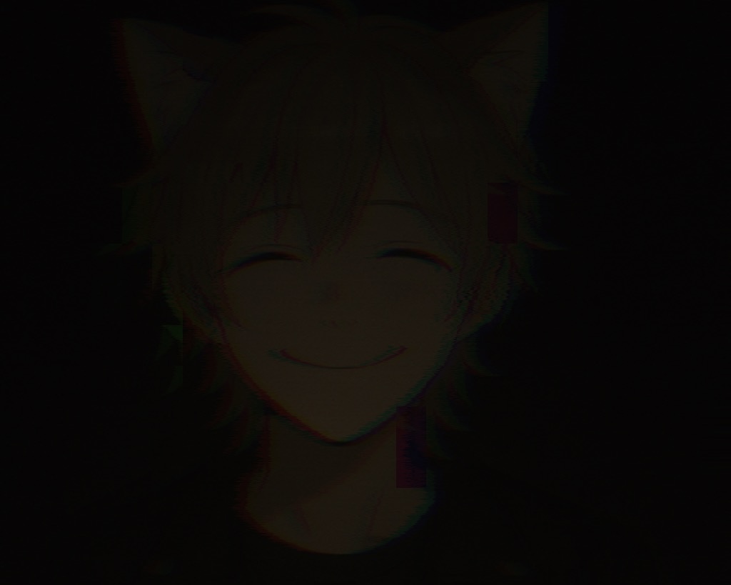 暗闇でほほ笑むコスモ